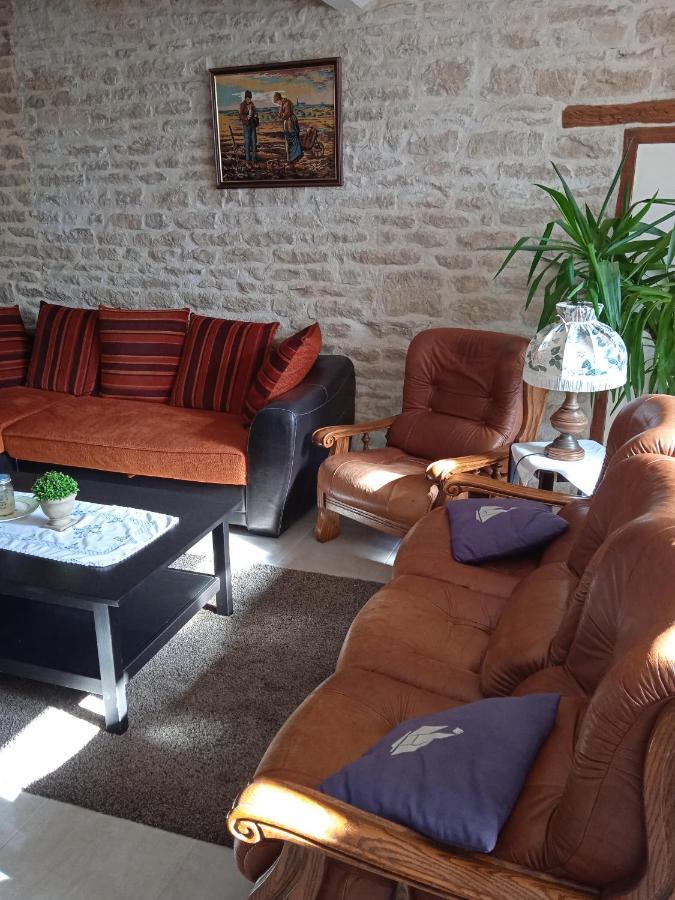 Spacieuse Maison De Mamie ! Pouilly-en-Auxois Exteriör bild
